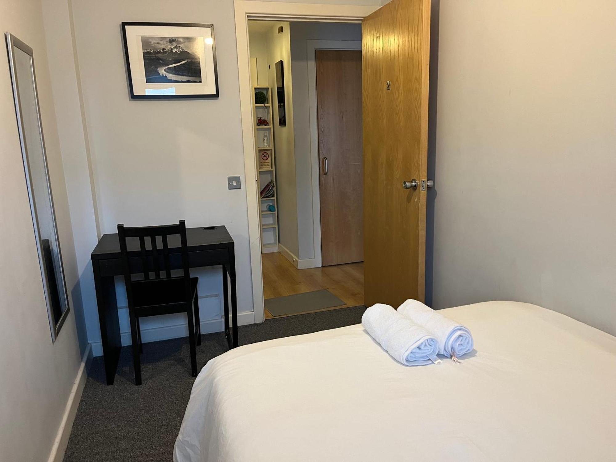 London Luxury Holiday Home B מראה חיצוני תמונה