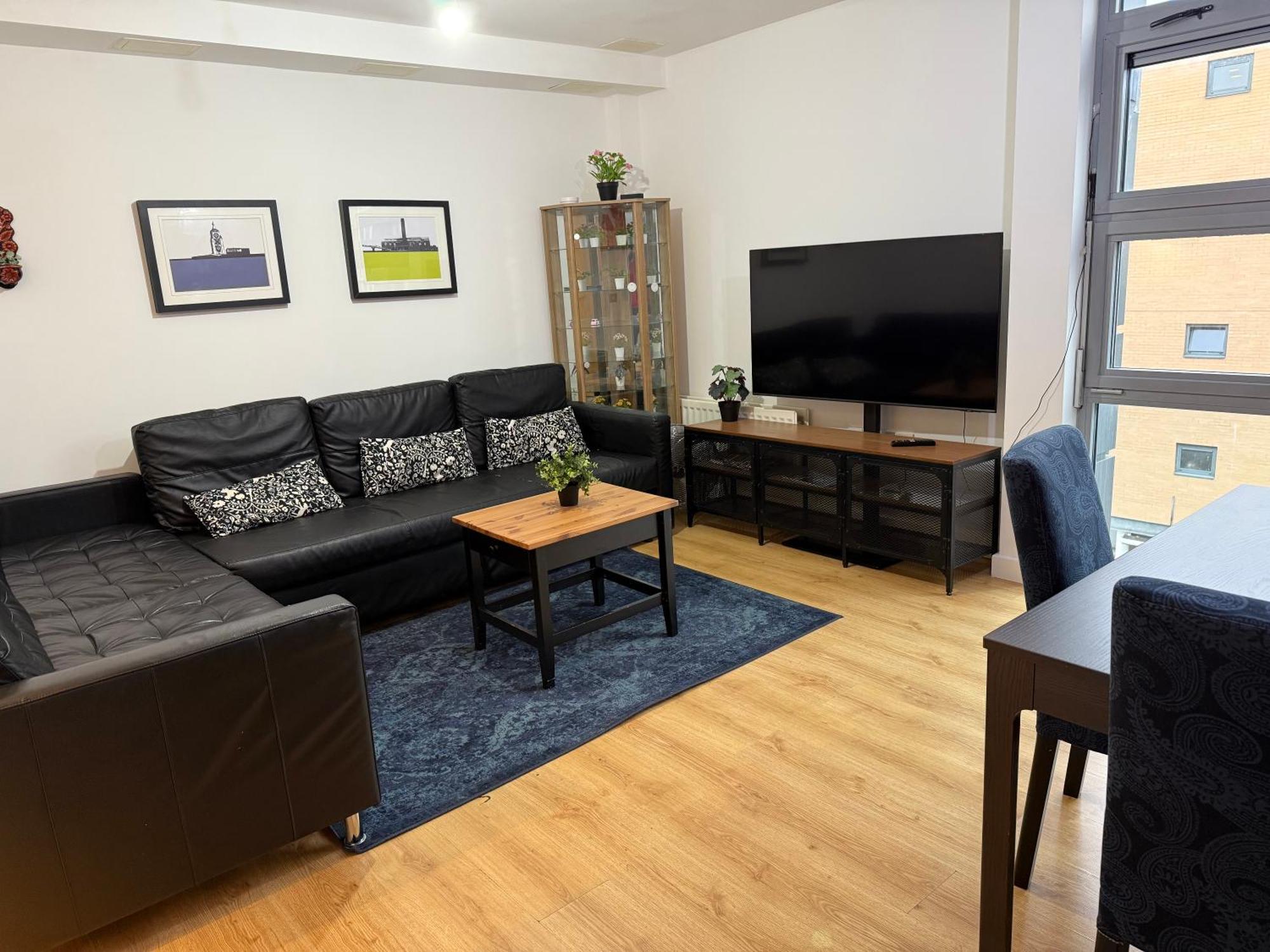 London Luxury Holiday Home B מראה חיצוני תמונה